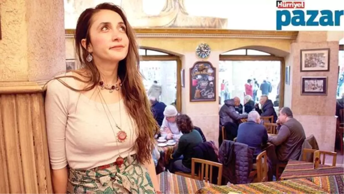 Beyza Akyüz: Biz aslında hikâyenin değil evvela sesin peşine düşeriz