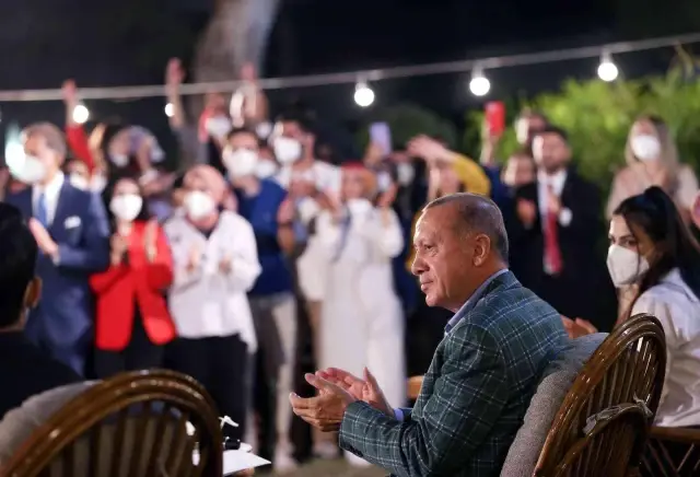 Son dakika haber | Cumhurbaşkanı Erdoğan, Adana'da gençlerle buluştu