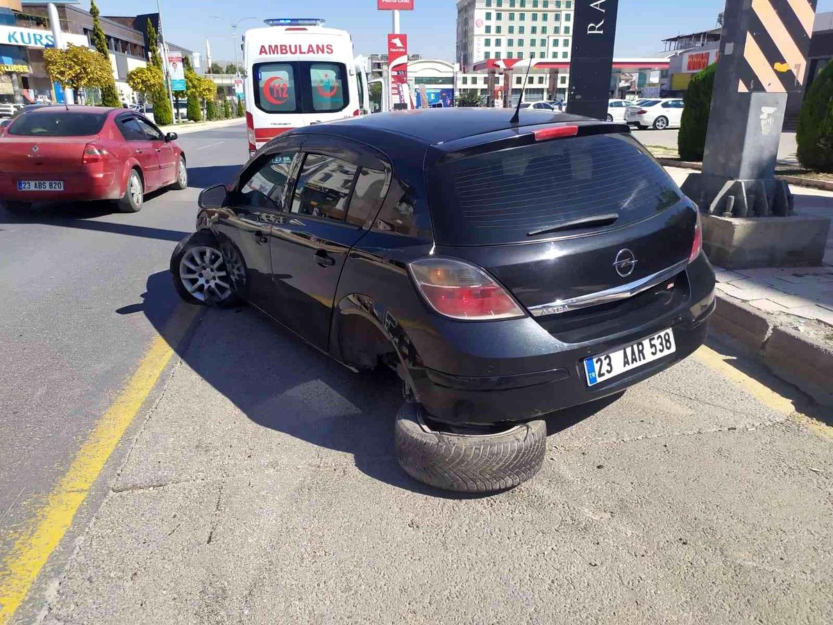 Elazığ'da trafik kazası: 1 yaralı