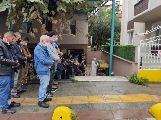 Gebze'de otomobilin çarptığı yaya yaralandı