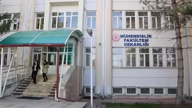 Geliştirilen insansız araç ile su altının keşfedilmesi hedefleniyor