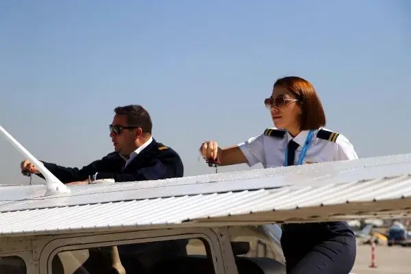 Göklere aşık pilot aile