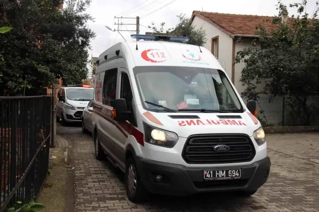 Hurma toplarken beton zemine düştü