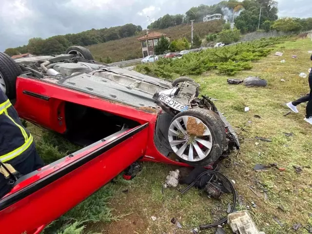 Akçakoca'da iki otomobil çarpıştı: 5 yaralı