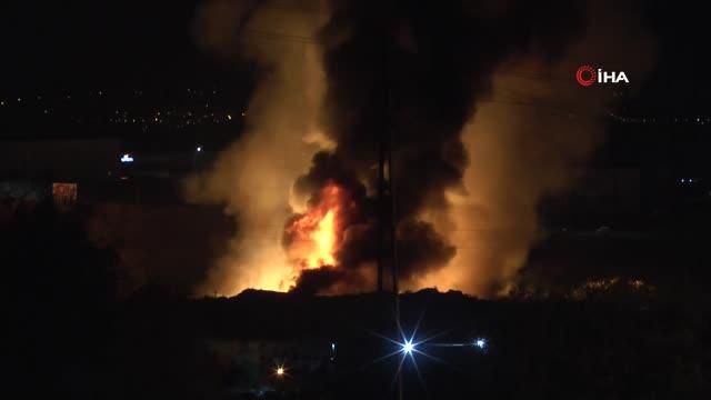 kayseri de fabrika yangini alevler geceyi aydinlatti
