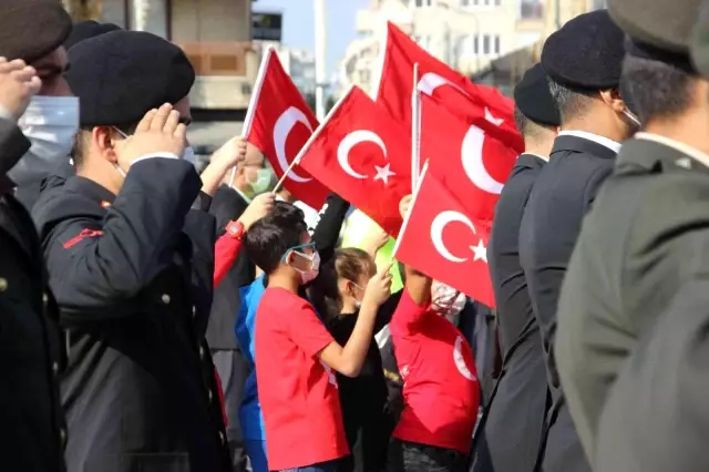 Atatürk'ün Cumhurbaşkanı olarak Manisa'ya ilk gelişinin 96'ncı yılı törenlerle kutlandı