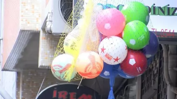 PANDEMİ DÖNEMİNDE BAKKALLIĞA YOĞUN İLGİ; İSTANBUL'DA SAYILARI YÜZDE 20 ARTTI