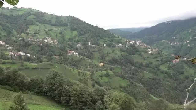 Sağlık çalışanları zorlu coğrafyada aşı çalışmalarını sürdürüyor