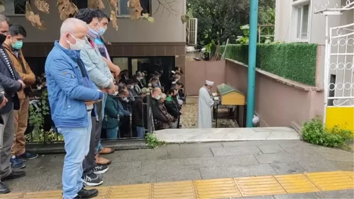 Silahlı saldırıda öldürülen belediye işçisi toprağa verildi