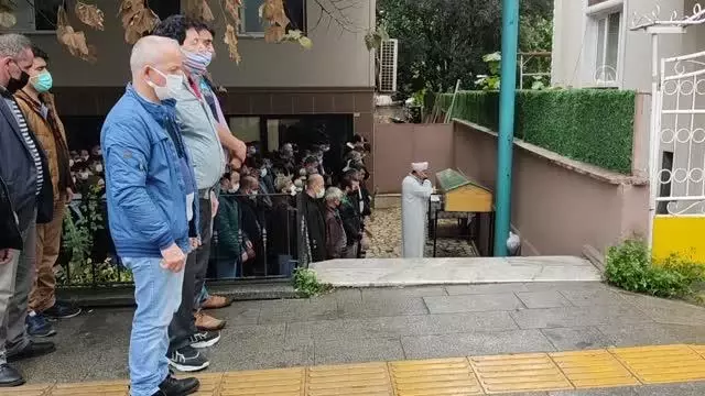 Silahlı saldırıda öldürülen belediye işçisi toprağa verildi