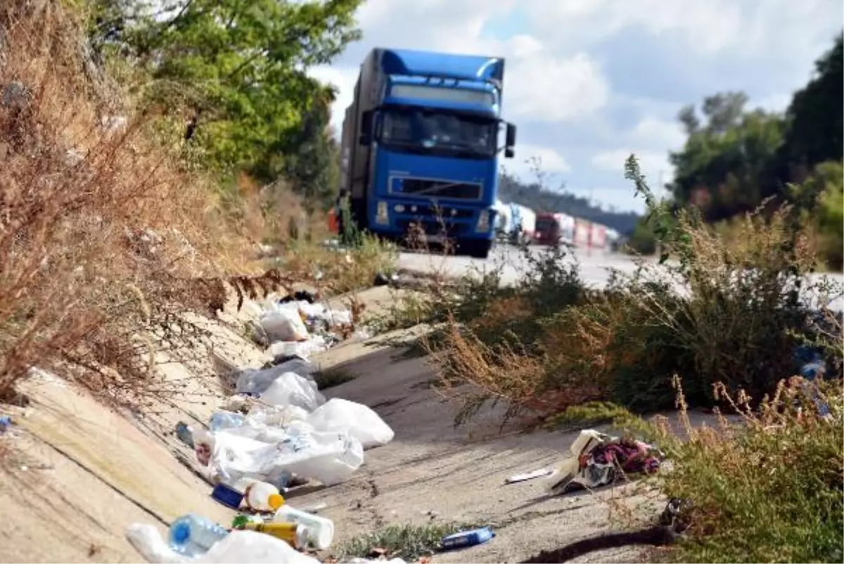 SINIR KAPISI ÇÖPLÜĞÜ