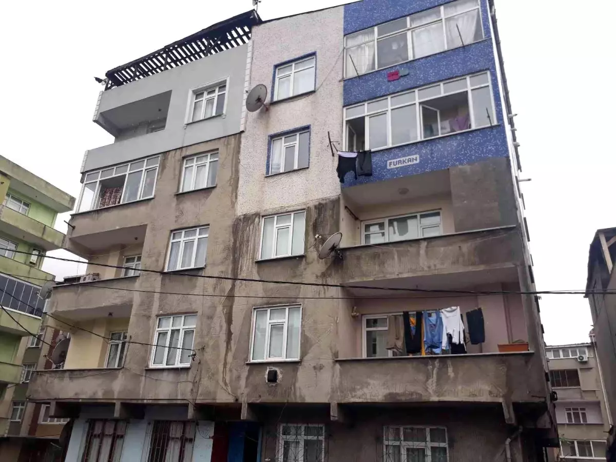 Bağcılar'da çatı yangını