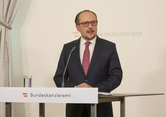 Avusturya'nın yeni Başbakanı Schallenberg Kurz'la çok yakın çalışacağını söyledi