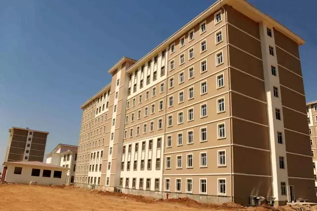 Aydın'da 2 bin 392 kişilik kız öğrenci yurdu hizmete açıldı