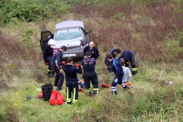Baba ve oğulun içinde bulunduğu otomobil 10 metre yükseklikten düştü