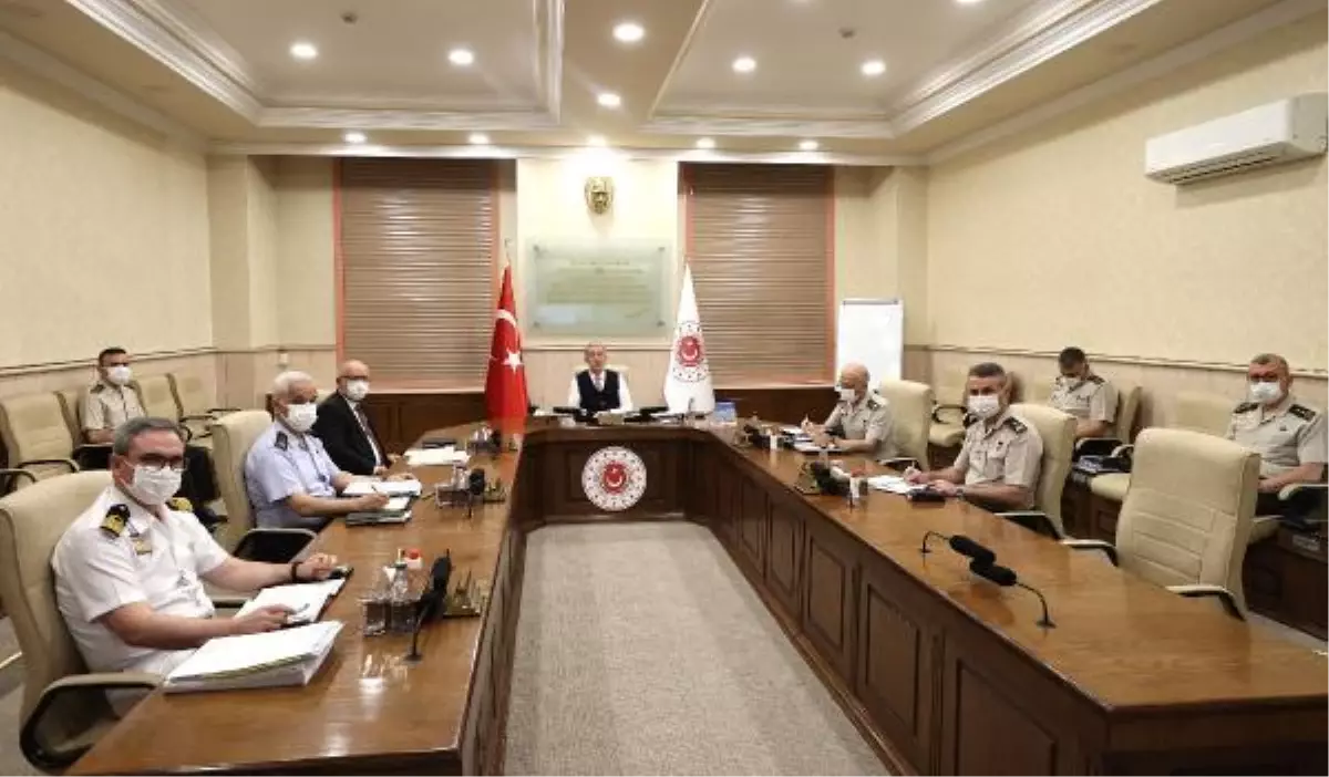 Son dakika haberi | Bakan Akar, komutanlarla toplantı yaptı