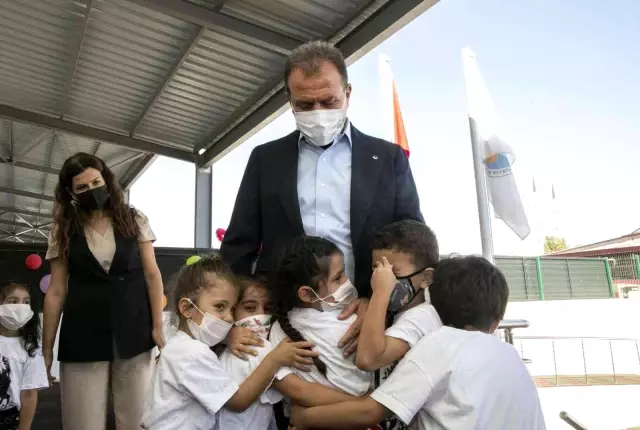 Büyükşehir Belediye Başkanı Seçer, Münir Özkul Kreşi'ni ziyaret etti