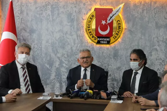 Büyükşehir Belediye Başkanı Büyükkılıç'tan Kayseri Gazeteciler Cemiyeti'ne ziyaret