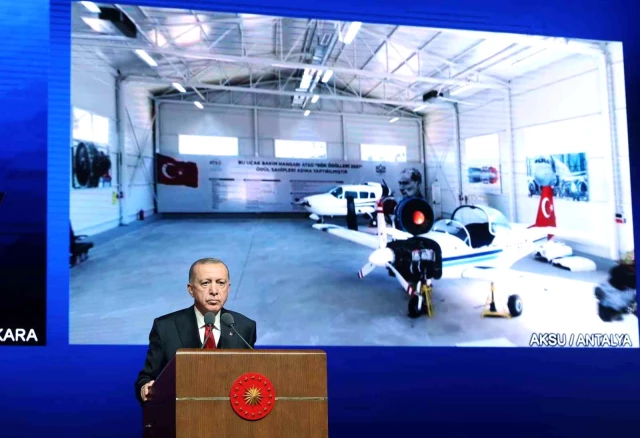Cumhurbaşkanı Erdoğan: "3600 ek gösterge sıkıntısını önümüzdeki yılın sonuna kadar tahlile kavuşturmayı planlıyoruz"