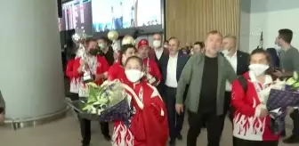 Birol Aydın: Down Sendromlular Avrupa Oyunları'na katılan özel sporcular İstanbul'a döndü Birol Aydın: Down Sendromlular Avrupa Oyunları'na katılan özel sporcular İstanbul'a döndü
