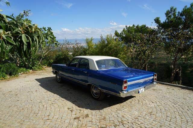 Sahibi bir an olsun yanından ayırmıyor! 1967 model klasik otomobil, görenleri hayran bırakıyor