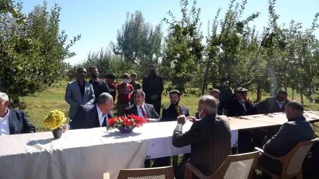 Erciş'te husumetli aileler barıştırıldı