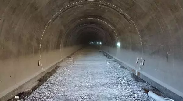 GEMİNBELİ TÜNELİ'NDE IŞIĞA SON 250 METRE