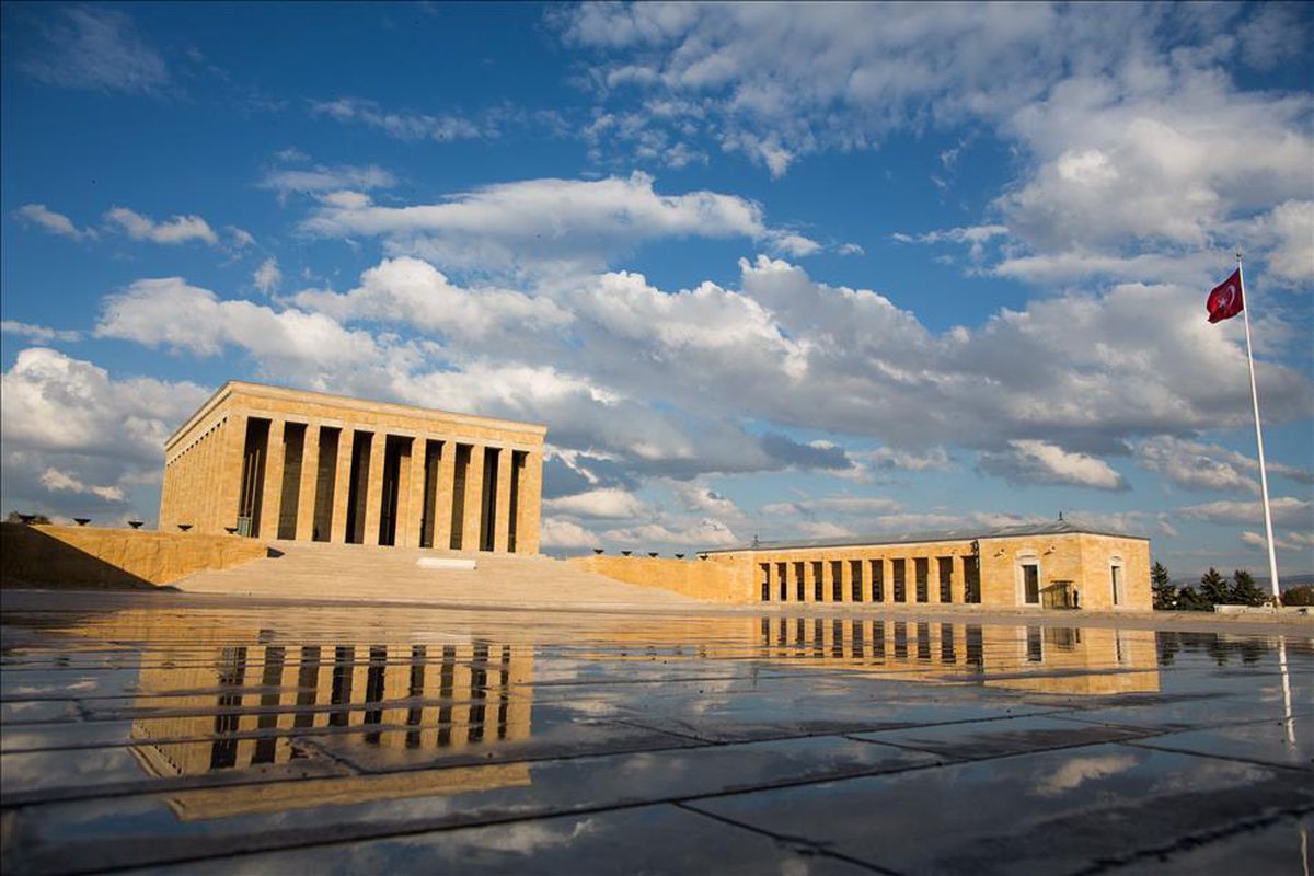 Anıtkabir kaçta kapanıyor? Anıtkabir açık mı, kaça kadar açık? 2021 Anıtkabir ziyaret saatleri