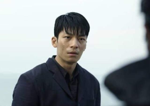 Squid Game oyuncuları kimlerdir? Squid Game oyuncu isimleri nelerdir? Squid Game karakterleri nelerdir? Squid Game oyuncuları kimlerdir? Squid Game oyuncu isimleri nelerdir? Squid Game karakterleri nelerdir?