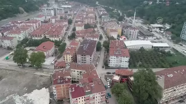 KASTAMONU - Sel felaketinin üzerinden 2 ay geçen Bozkurt'ta yaralar sarılmaya devam ediliyor