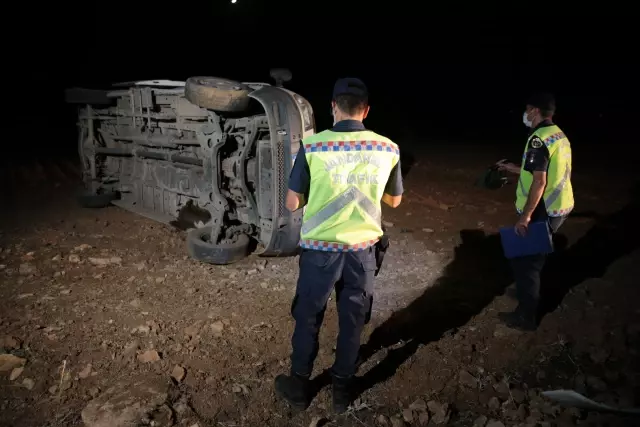Son dakika haberleri... ŞANLIURFA - Öğrenci servisinin devrilmesi sonucu 1 kişi öldü, 5 kişi yaralandı