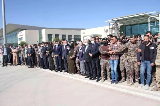 Son dakika haberi! Şehit Cihat Şahin memleketi Elazığ'da son yolculuğuna uğurlandı