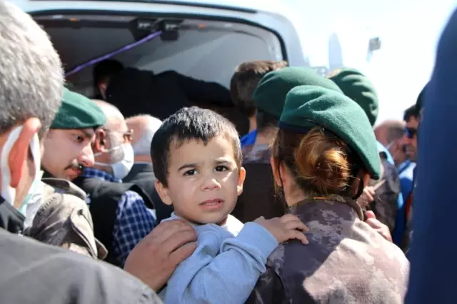 Son dakika haberi! Şehit Cihat Şahin memleketi Elazığ'da son yolculuğuna uğurlandı