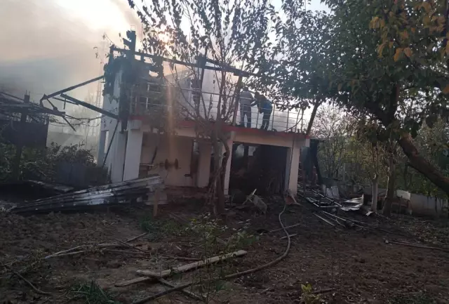 Sinop'ta yaşlı çifti yangından komşuları kurtardı