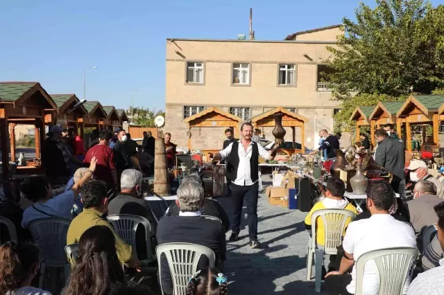 Talas Antika Pazarı'na mezat damga vurdu