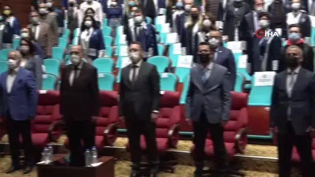 Uşak Üniversitesi'nde yeni akademik yılı törenle başladı