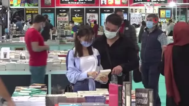 Yazarlardan Büyükşehir Kitap Fuarı'na tam not