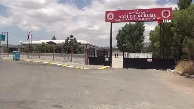 Yolun karşısına geçmeye çalışan yaşlı adama otomobil çarptı