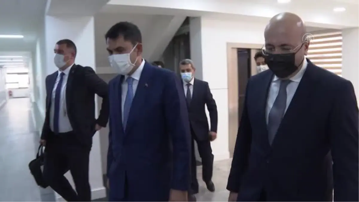 Bakan Kurum, Azerbaycan Cumhuriyeti Devlet Şehircilik ve Mimari Komitesi Başkanı Guliyev ile görüştü