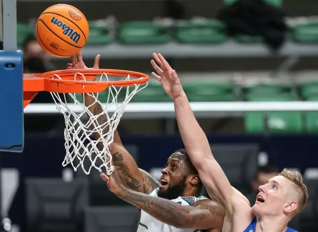 Kalev Cramo: 77 - 81