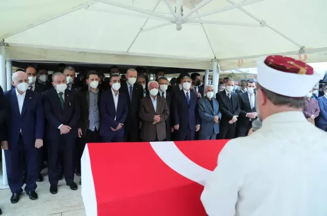 Cumhurbaşkanı Erdoğan, İsmet Uçma'nın cenazesine katıldı
