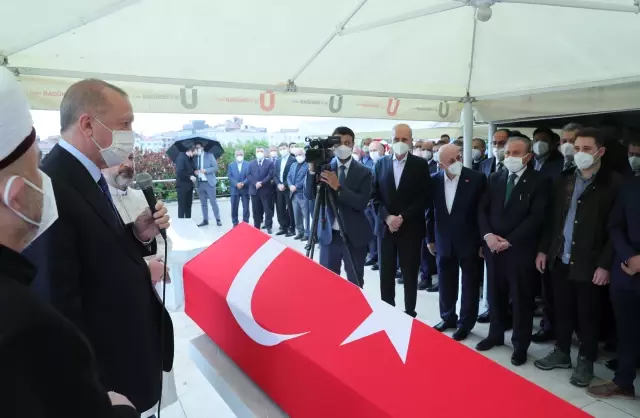 Cumhurbaşkanı Erdoğan, İsmet Uçma'nın cenazesine katıldı