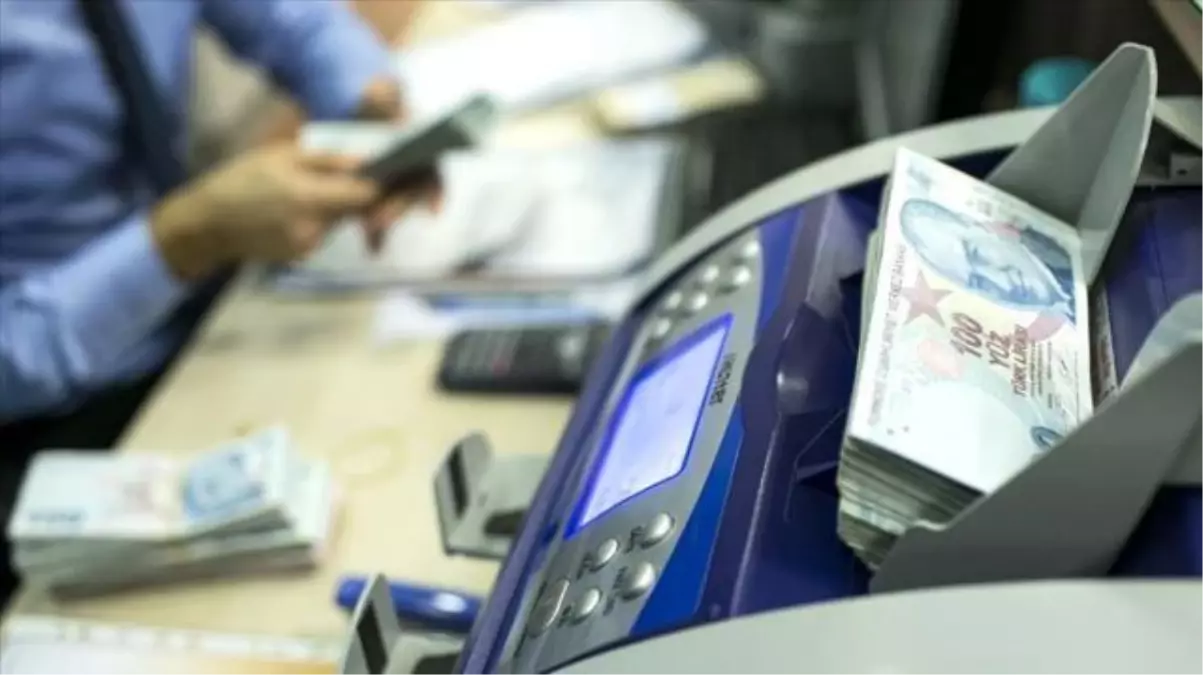 12 Ekim Salı Bankalar saat kaçta açılıyor, saat kaçta kapanıyor? Bankaların öğle arası saat kaçta? Bankalar kaça kadar açıktır?
