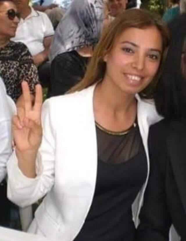 HDP İzmir İl Binası'na saldıran Deniz Poyraz, Arka Sokaklar dizisinden silah beğenmiş HDP İzmir İl Binası'na saldıran Deniz Poyraz, Arka Sokaklar dizisinden silah beğenmiş