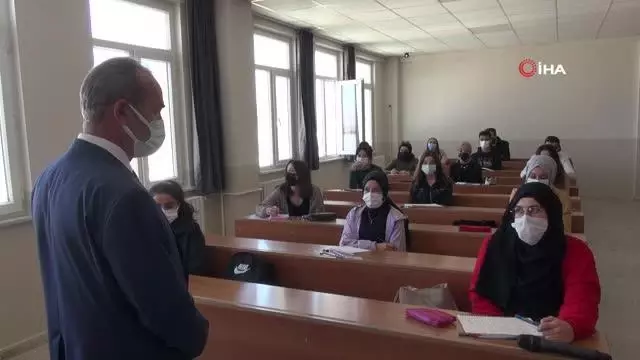 Hasret bitti, öğrencileri ile buluştu