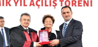 İstanbul Kent Üniversitesi 5'inci akademik yılına 'merhaba' dedi