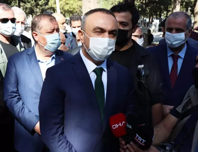 Kilis eski belediye başkanı Mehmet Abdi Bulut kabri başında anıldı