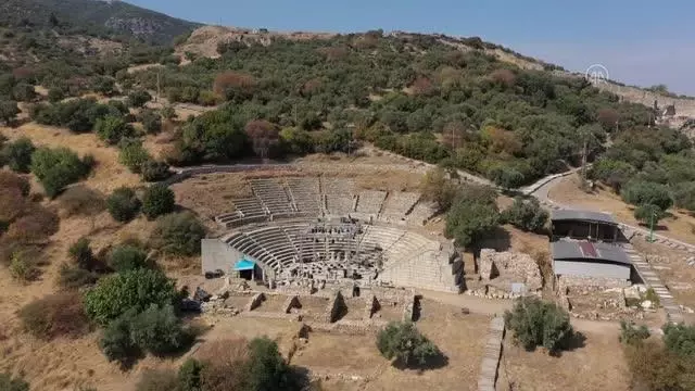 Η αγάπη στη Μητρόπολη έδειξε ξανά το πρόσωπό της μετά από 1800 χρόνια