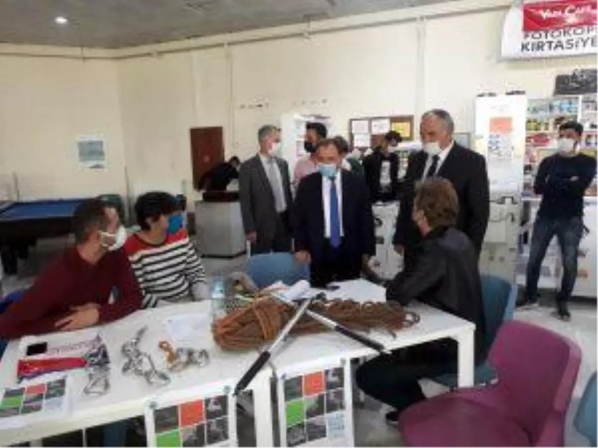 Rektör Karakaş Öğrenci Kantinlerini Ziyaret Etti