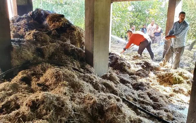Son dakika haber! Samanların depolandığı alanda çıkan yangın eve sıçramadan söndürüldü